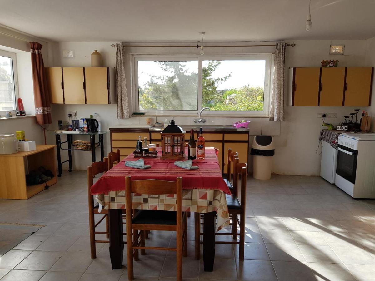 Гостевой дом Auberge De Provence Siggiewi Экстерьер фото